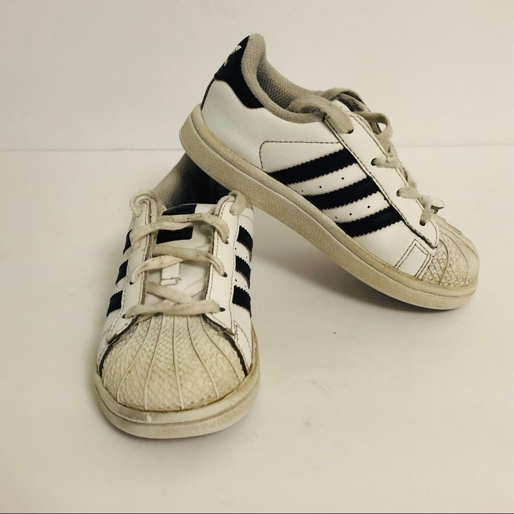 BLACK AND WHITE KIDS ADIDAS SUPERSTARS